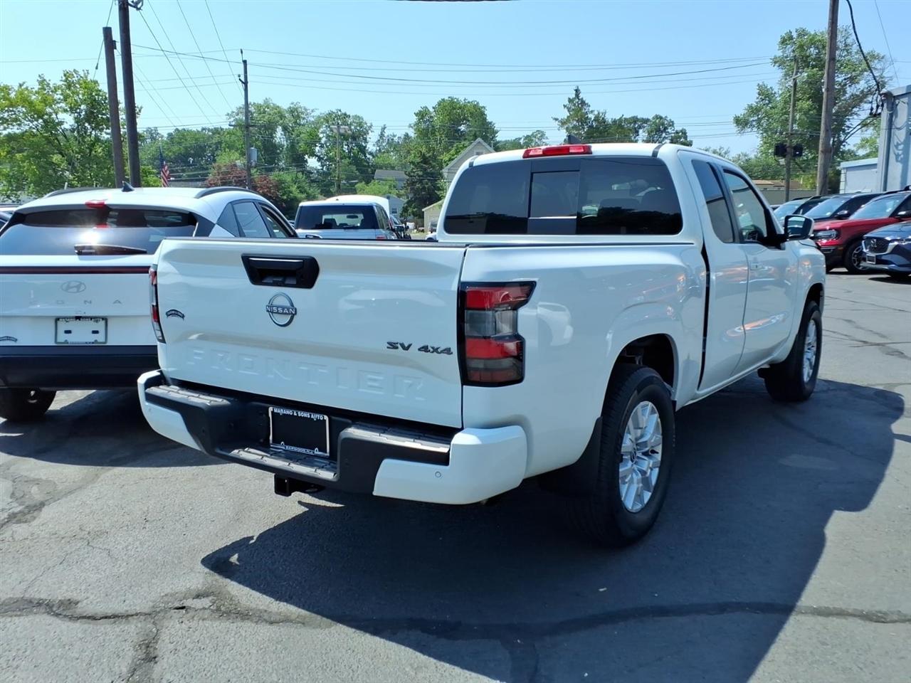 Nissan Frontier King Cab 4x4 SV Auto 2023