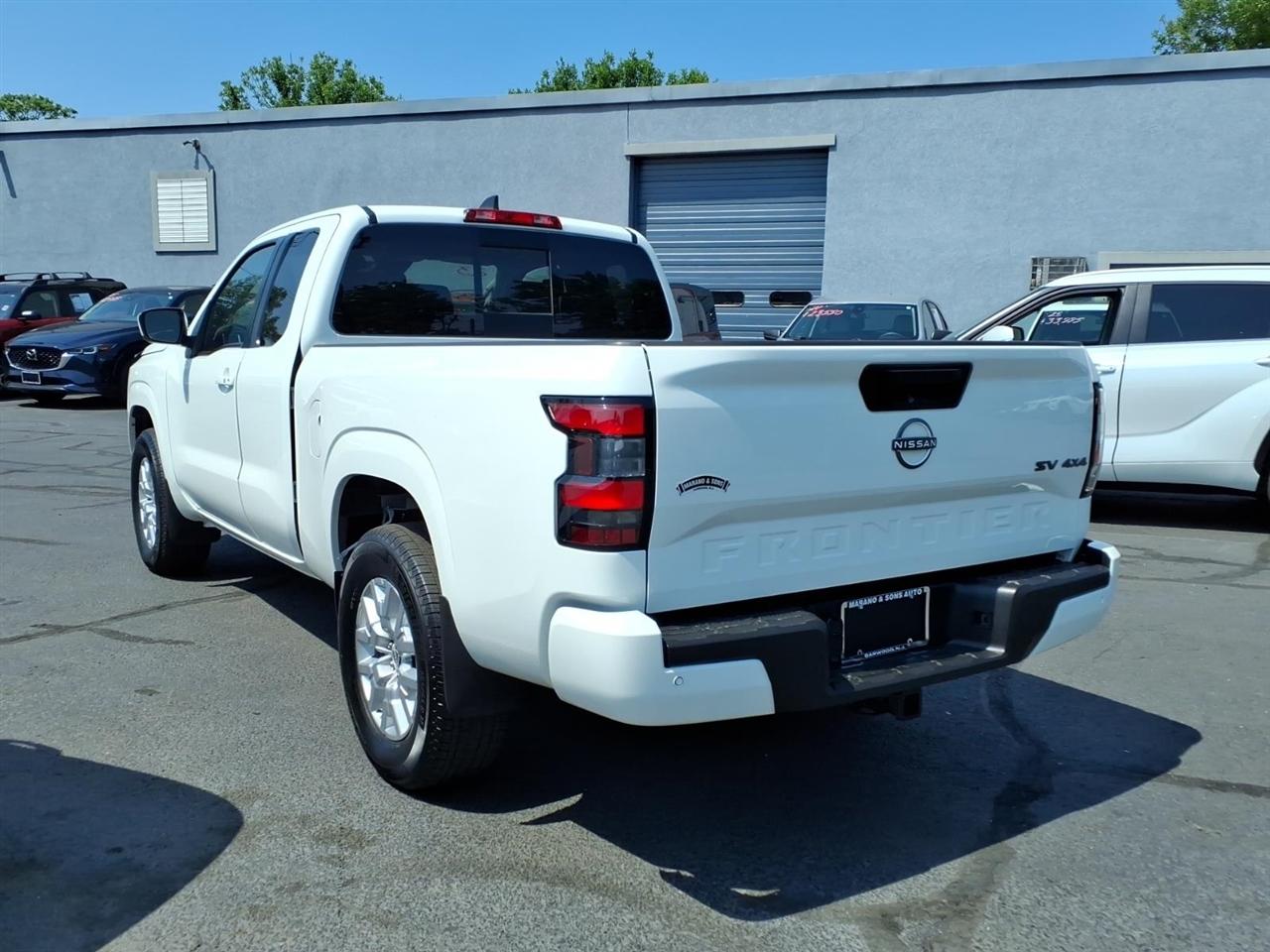 Nissan Frontier King Cab 4x4 SV Auto 2023