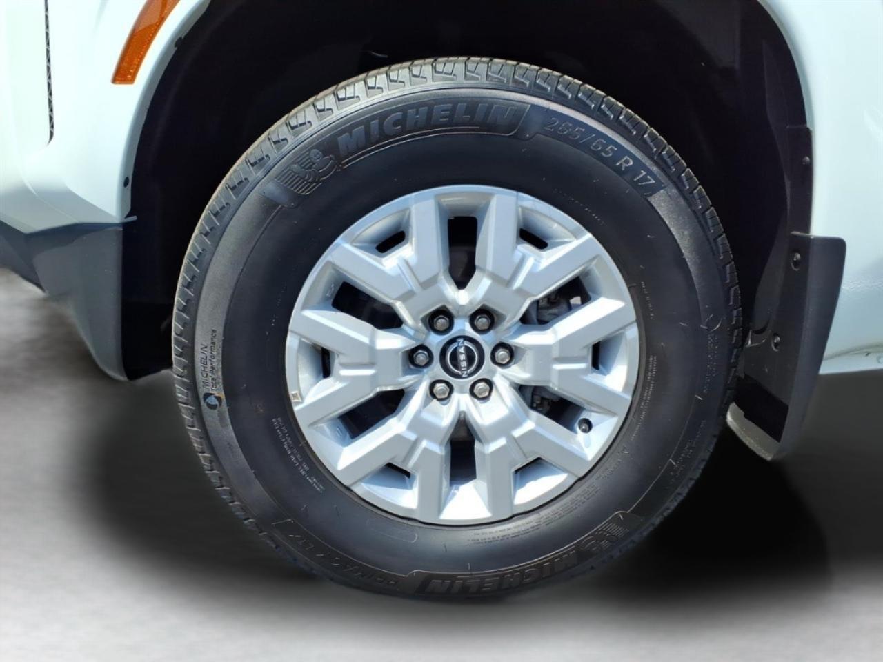 Nissan Frontier King Cab 4x4 SV Auto 2023