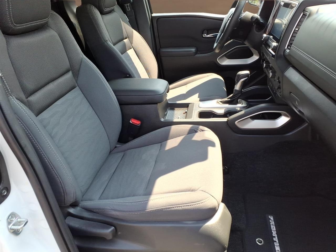Nissan Frontier King Cab 4x4 SV Auto 2023