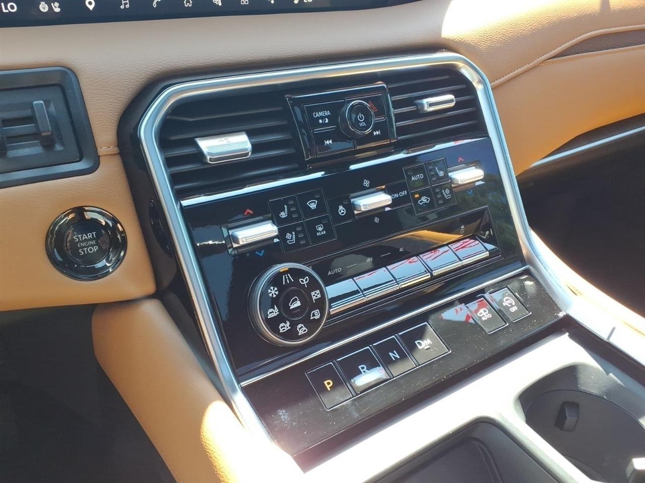 Nissan Armada 4x4 Platinum Reserve 2025