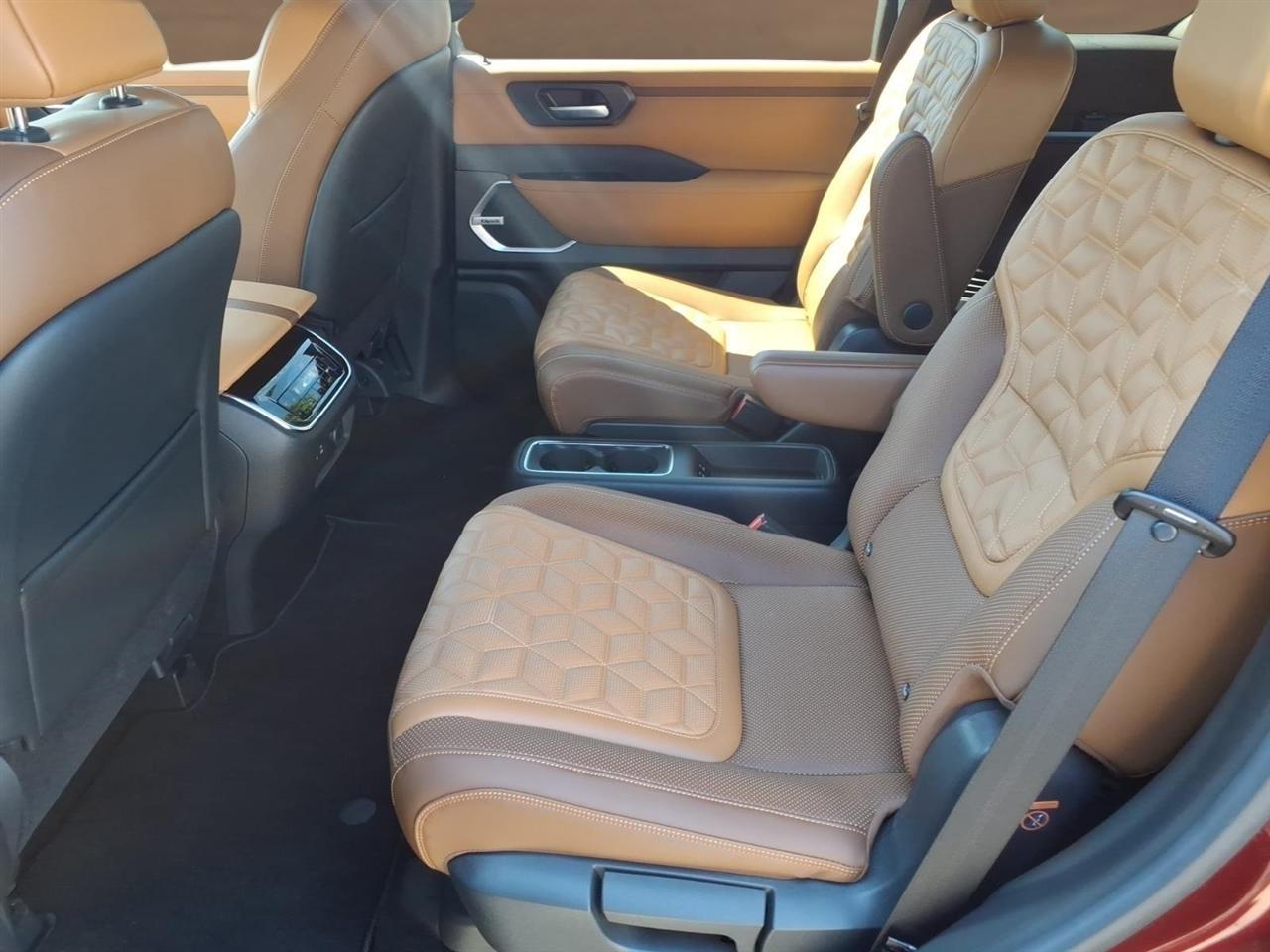 Nissan Armada 4x4 Platinum Reserve 2025
