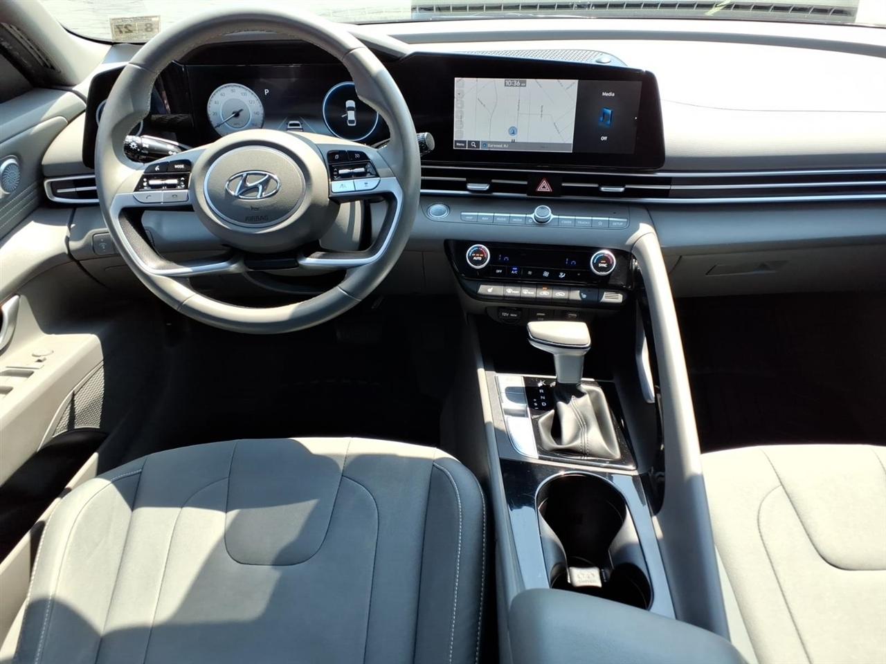 Hyundai Elantra SEL IVT 2023