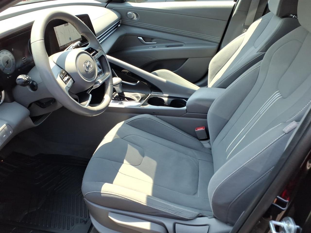 Hyundai Elantra SEL IVT 2023