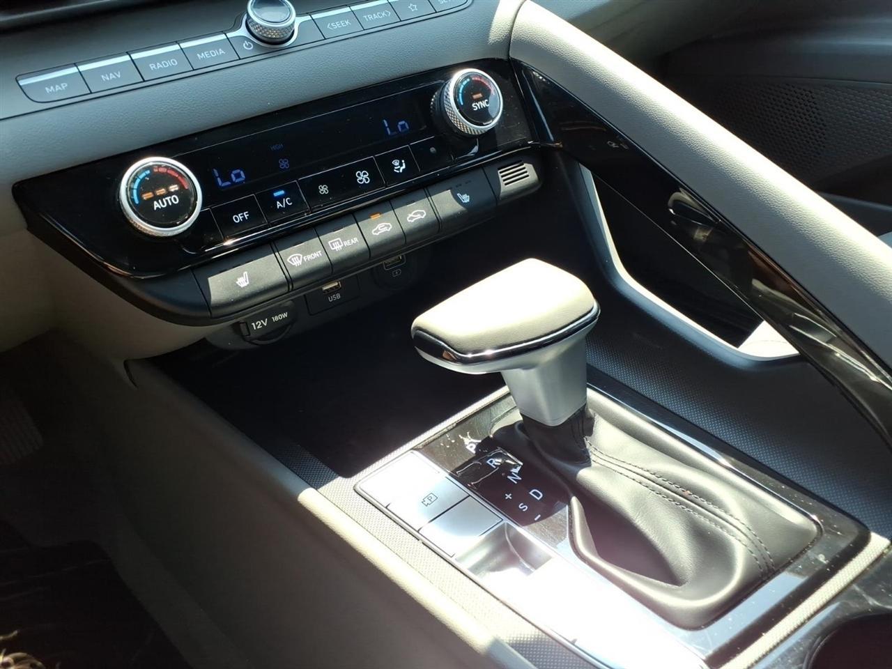 Hyundai Elantra SEL IVT 2023