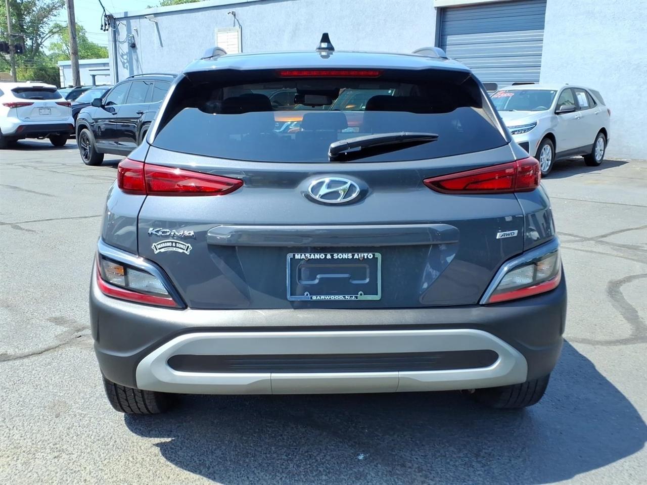 Hyundai Kona SEL Auto AWD 2023