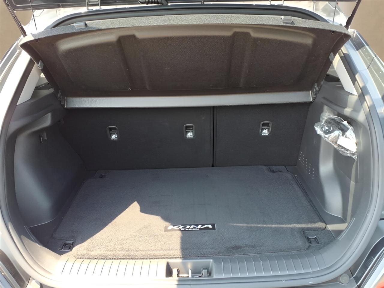 Hyundai Kona SEL Auto AWD 2023