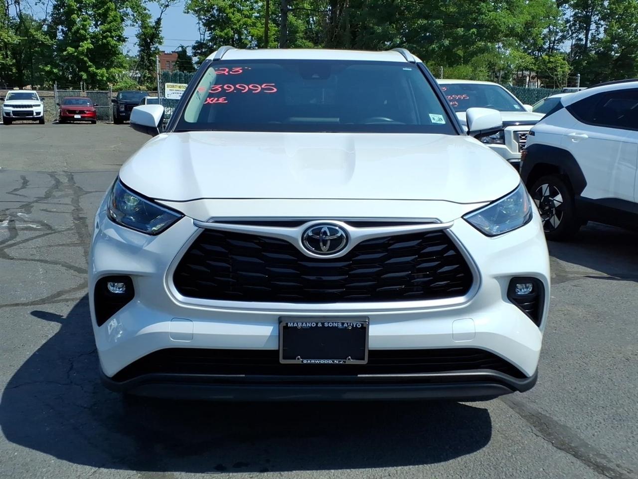 Toyota Highlander Platinum AWD (Natl) 2023