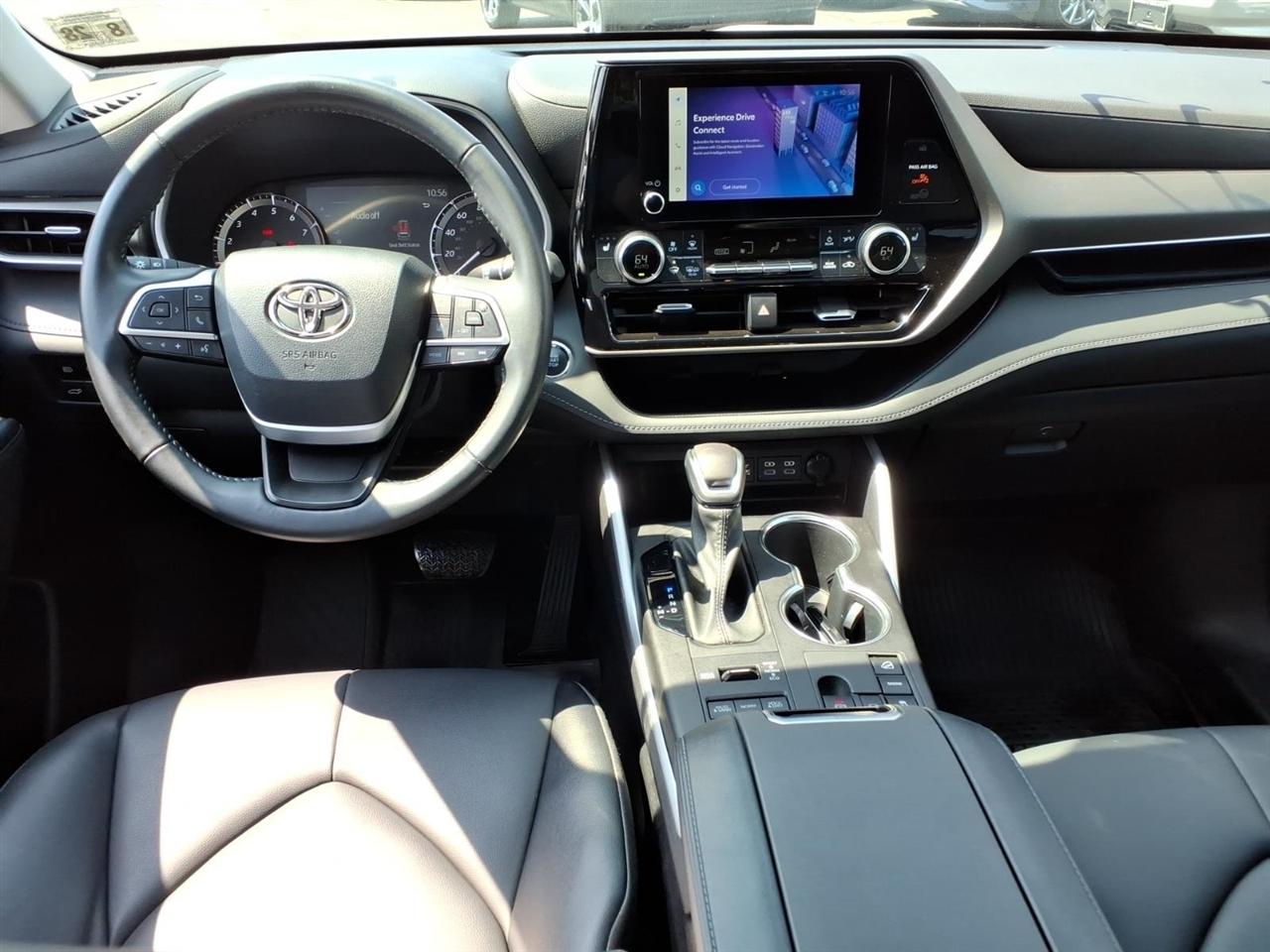 Toyota Highlander Platinum AWD (Natl) 2023