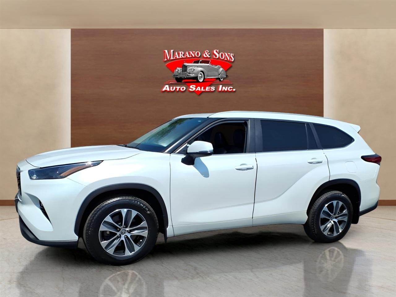 Toyota Highlander Platinum AWD (Natl) 2023