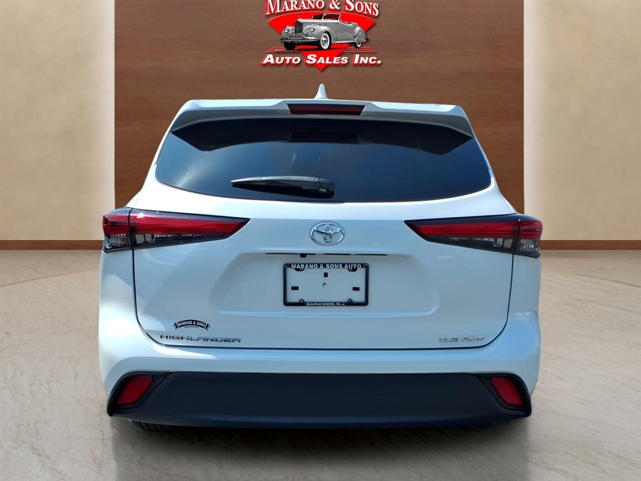 Toyota Highlander Platinum AWD (Natl) 2023