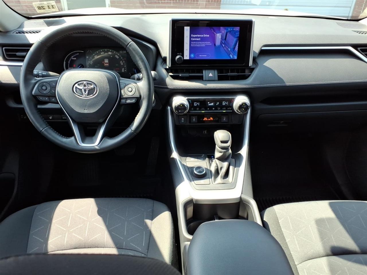 Toyota RAV4 Hybrid XLE AWD (Natl) 2023