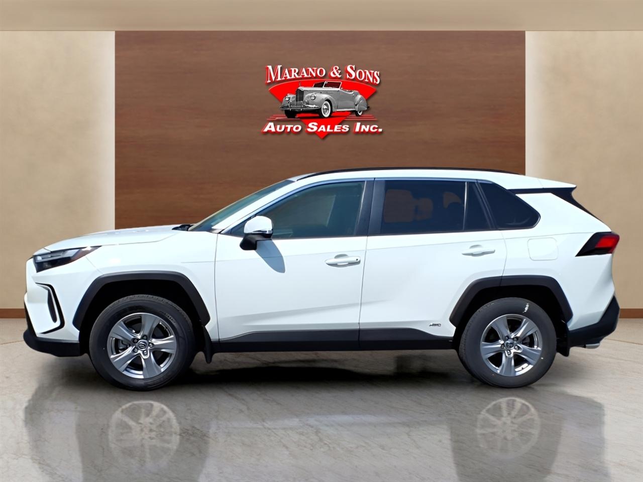 Toyota RAV4 Hybrid XLE AWD (Natl) 2023