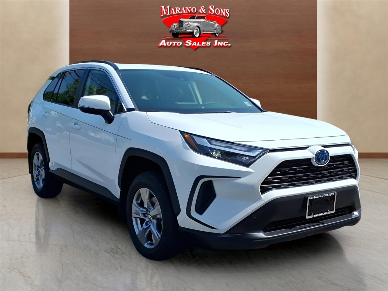Toyota RAV4 Hybrid XLE AWD (Natl) 2023
