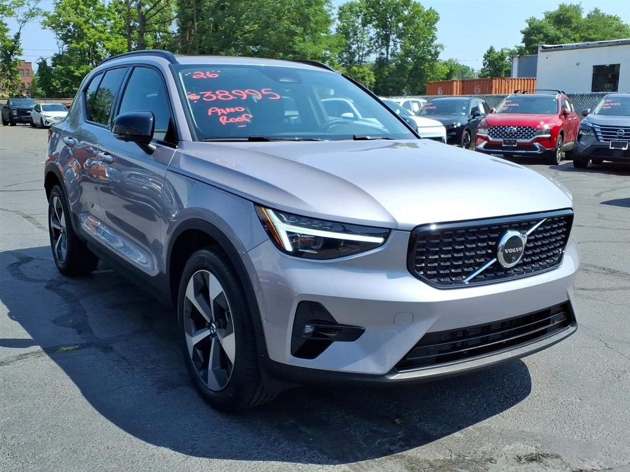 Volvo XC40 B5 AWD Plus 2026