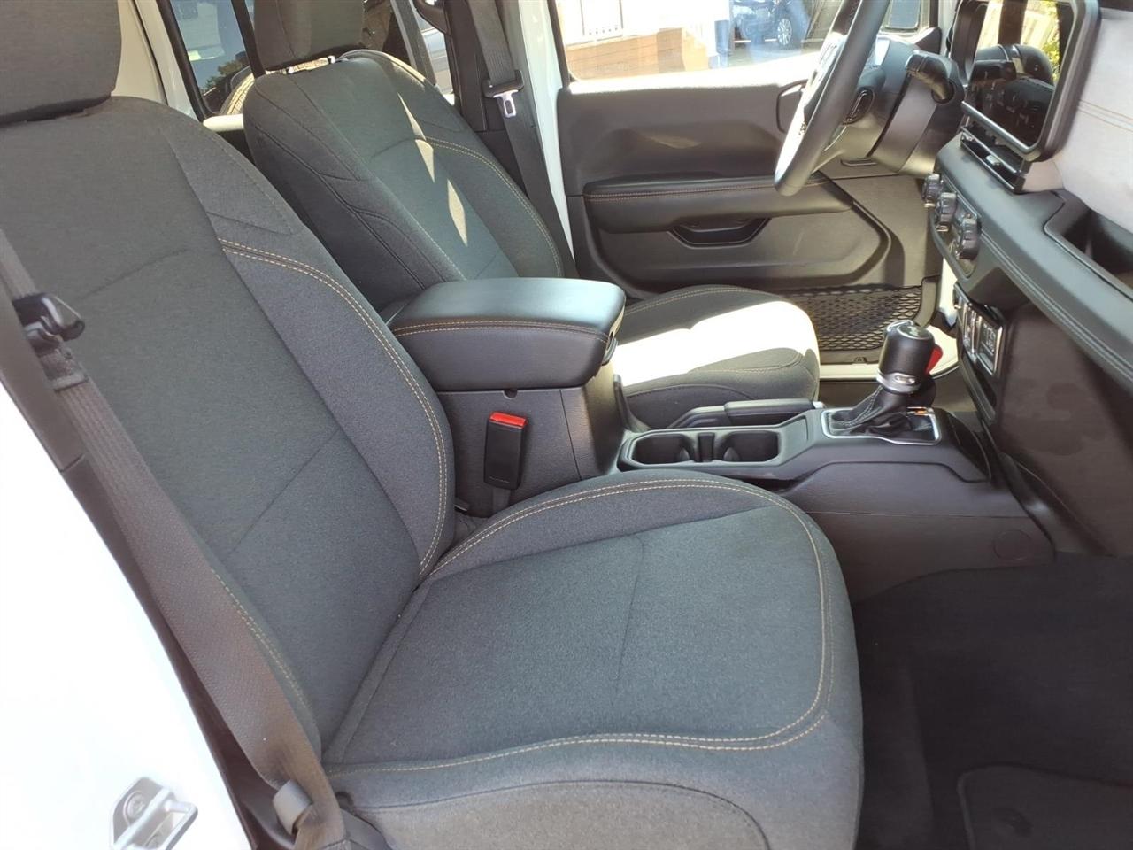 Jeep Wrangler Sahara 4 Door 4x4 2025
