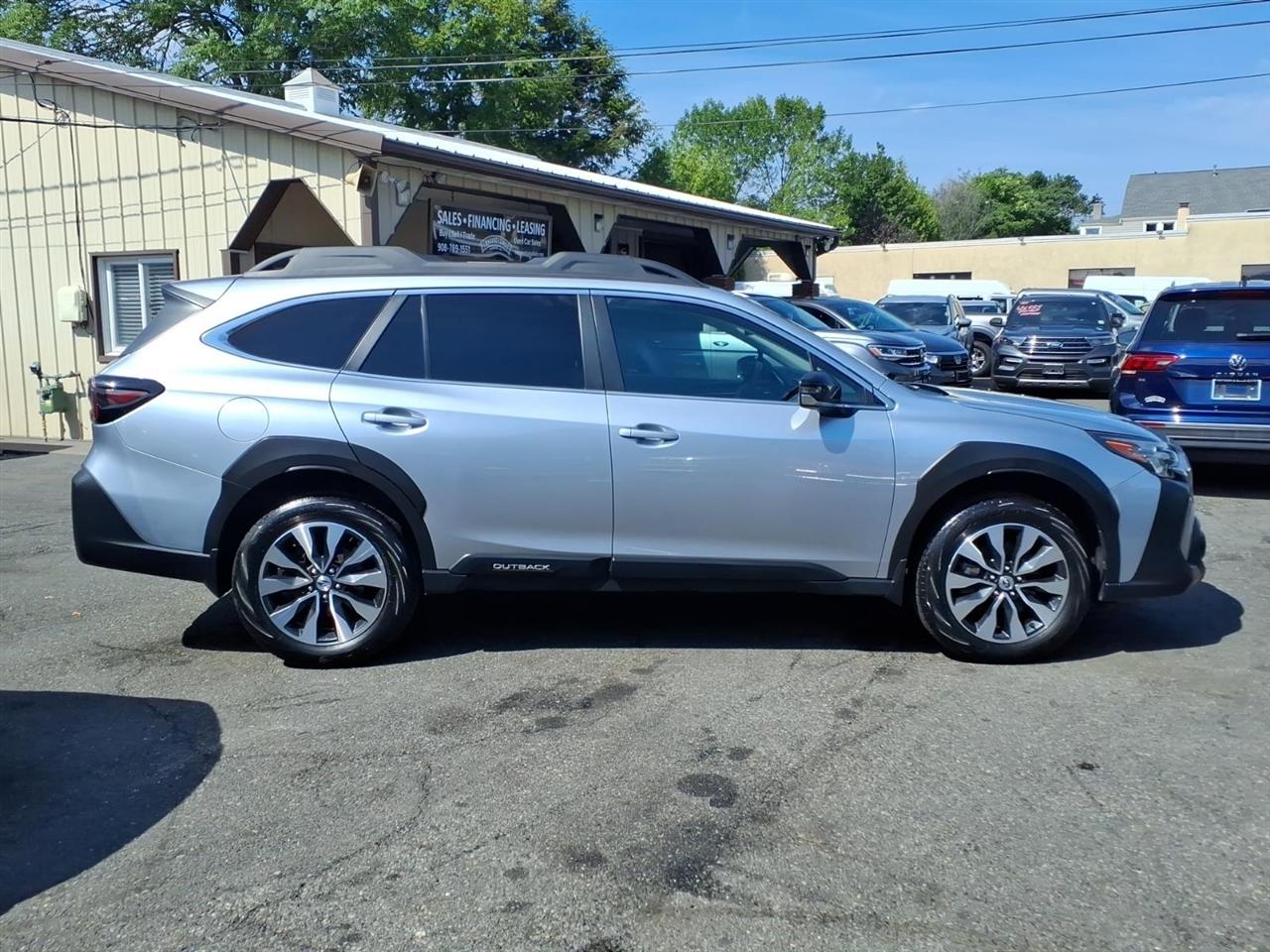 Subaru Outback Limited XT CVT 2023