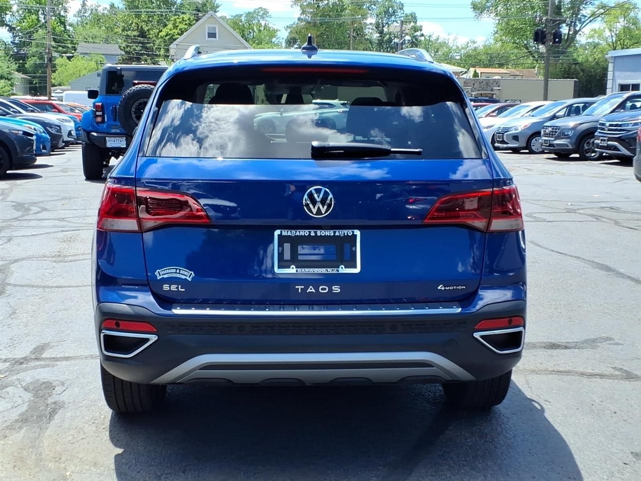 Volkswagen Taos SEL 4MOTION 2024