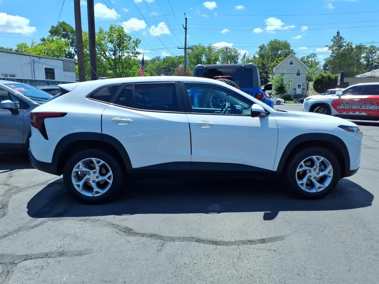 Chevrolet Trax FWD 4dr LS 2024