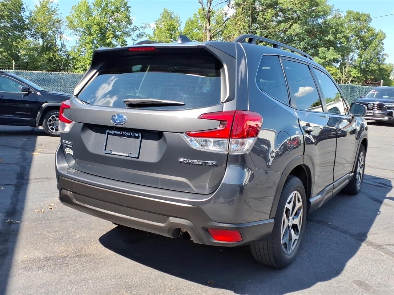 Subaru Forester Premium CVT 2023