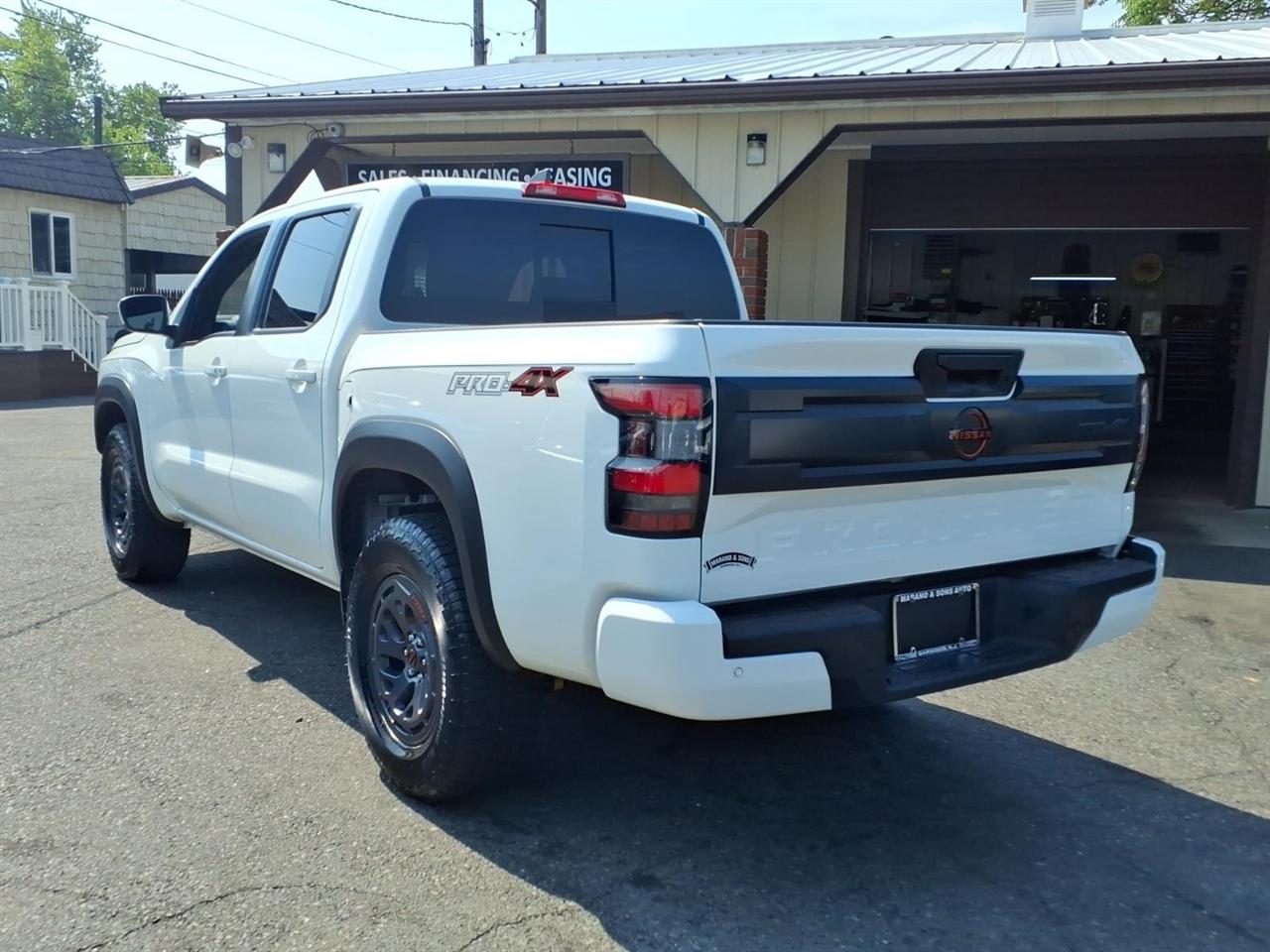Nissan Frontier Crew Cab 4x4 PRO-4X 2026
