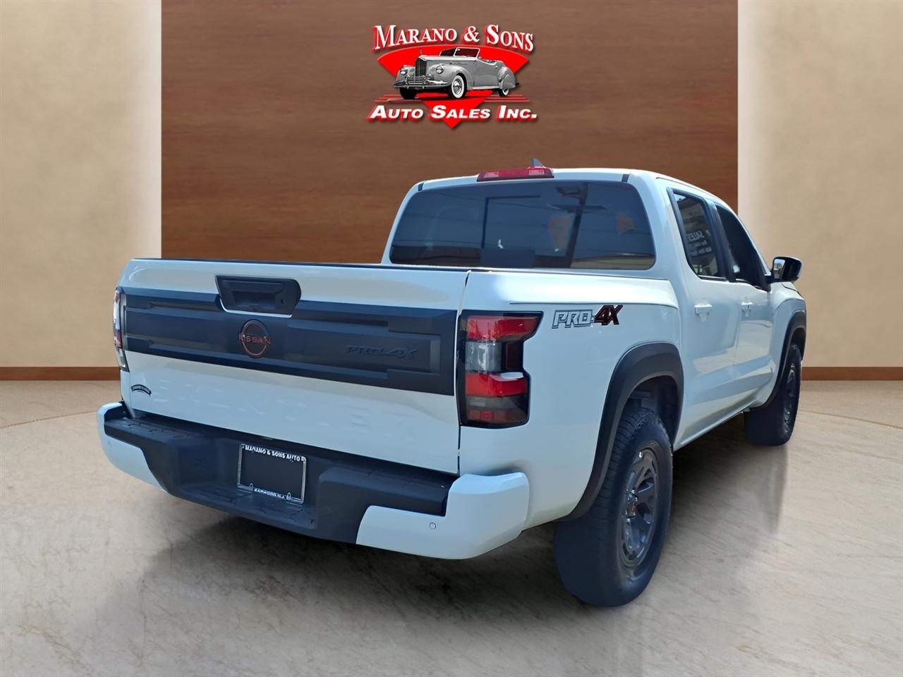 Nissan Frontier Crew Cab 4x4 PRO-4X 2026