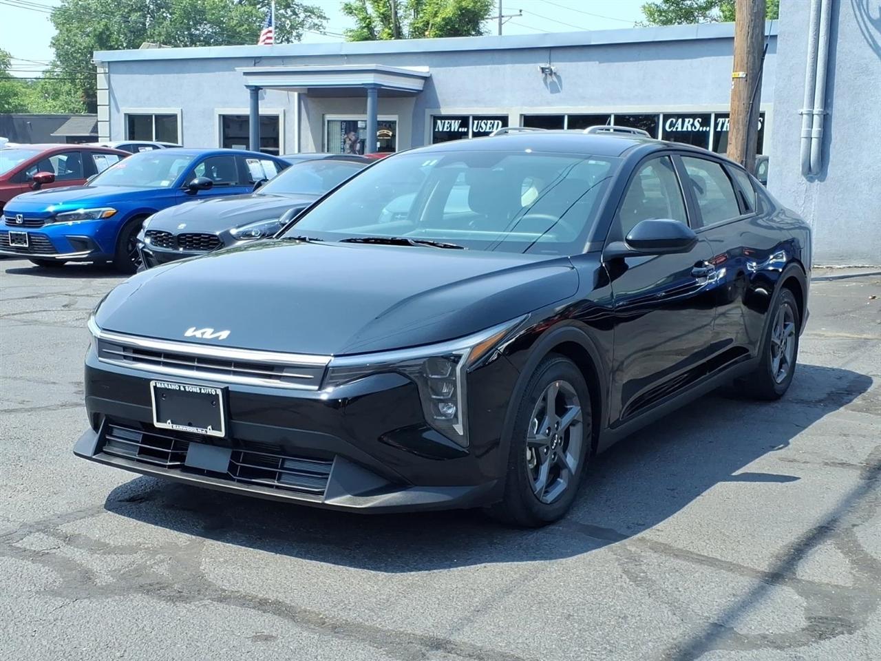 Kia K4 LXS FWD 2025