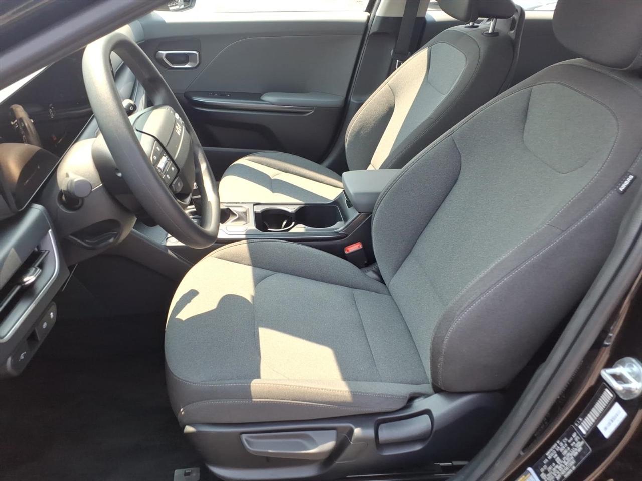 Kia K4 LXS FWD 2025
