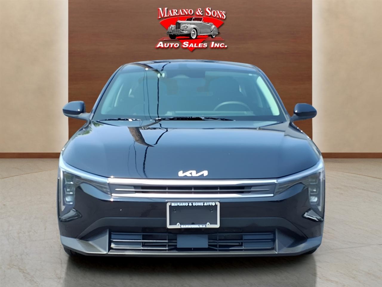 Kia K4 LXS FWD 2025