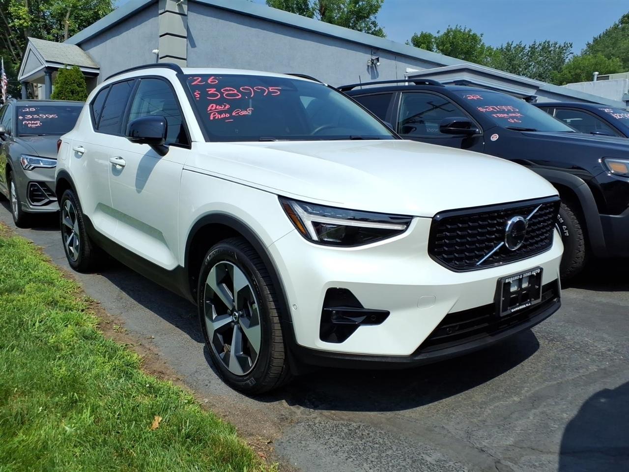 Volvo XC40 B5 AWD Plus 2026