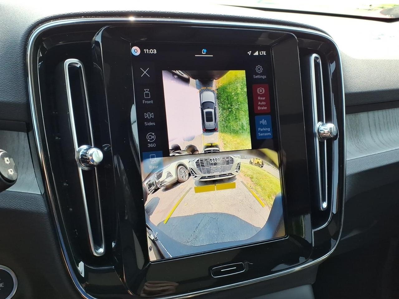 Volvo XC40 B5 AWD Plus 2026
