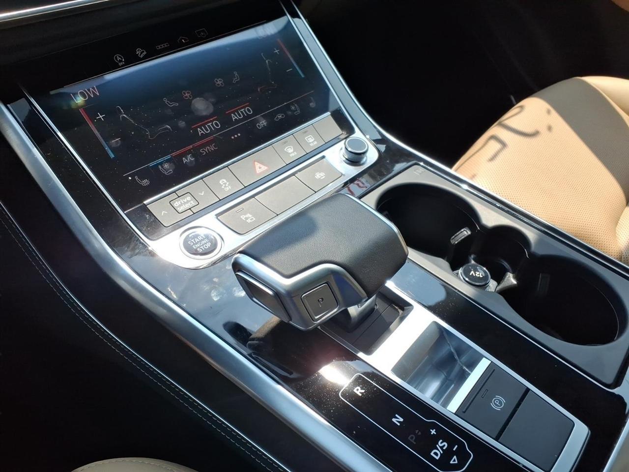 Audi Q7 Premium Plus 45 TFSI quattro 2025