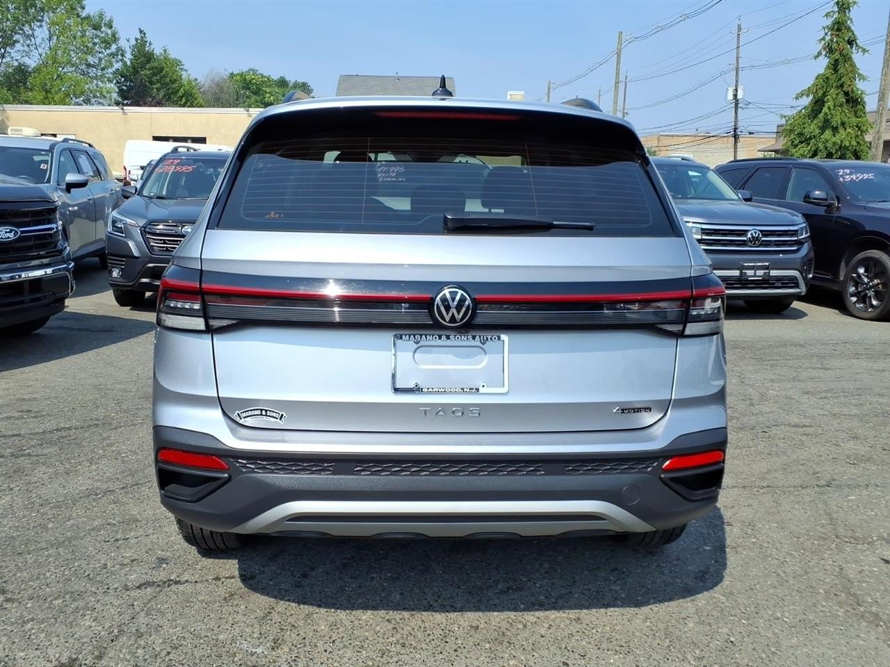 Volkswagen Taos S 4MOTION 2025