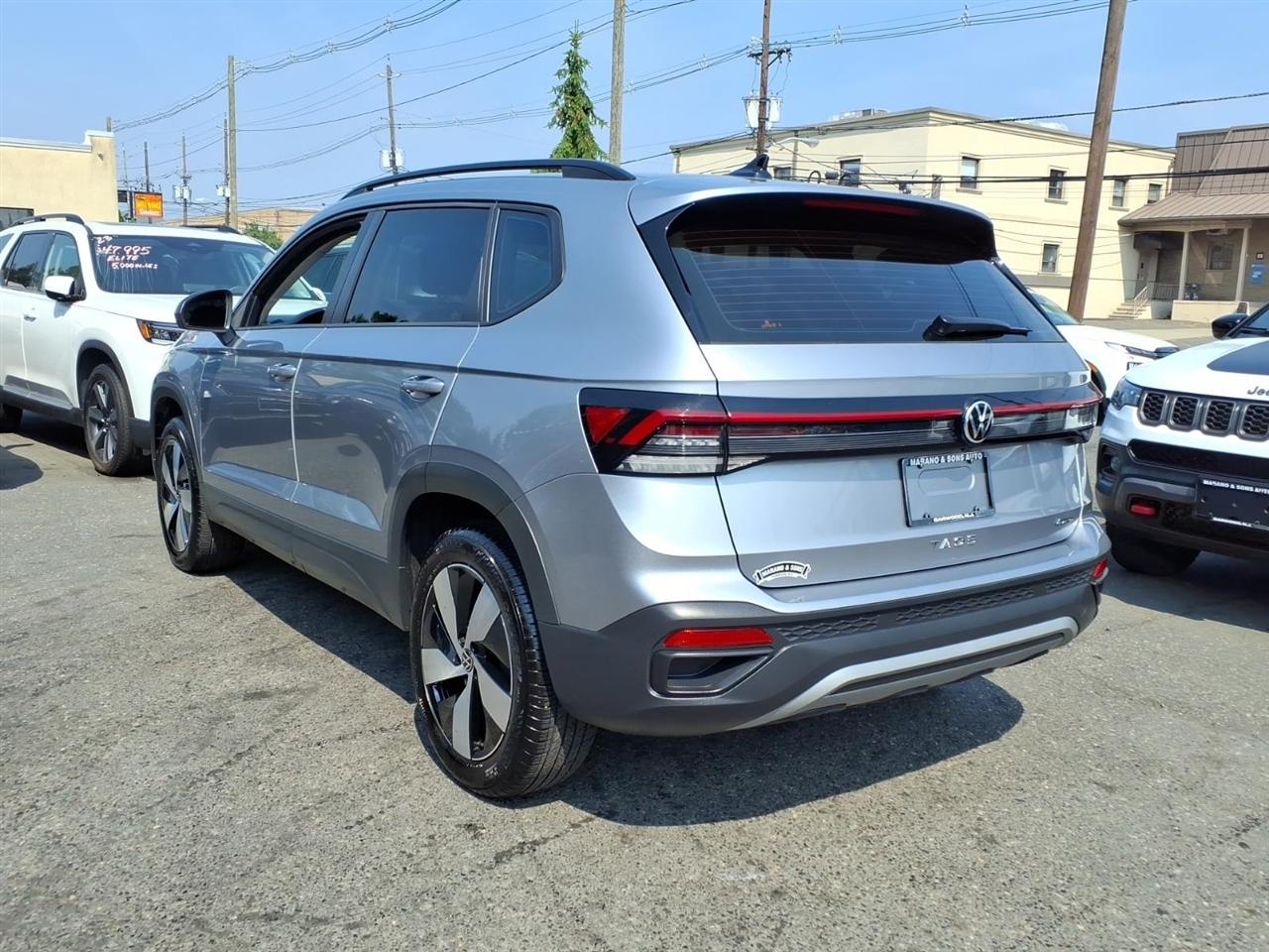Volkswagen Taos S 4MOTION 2025