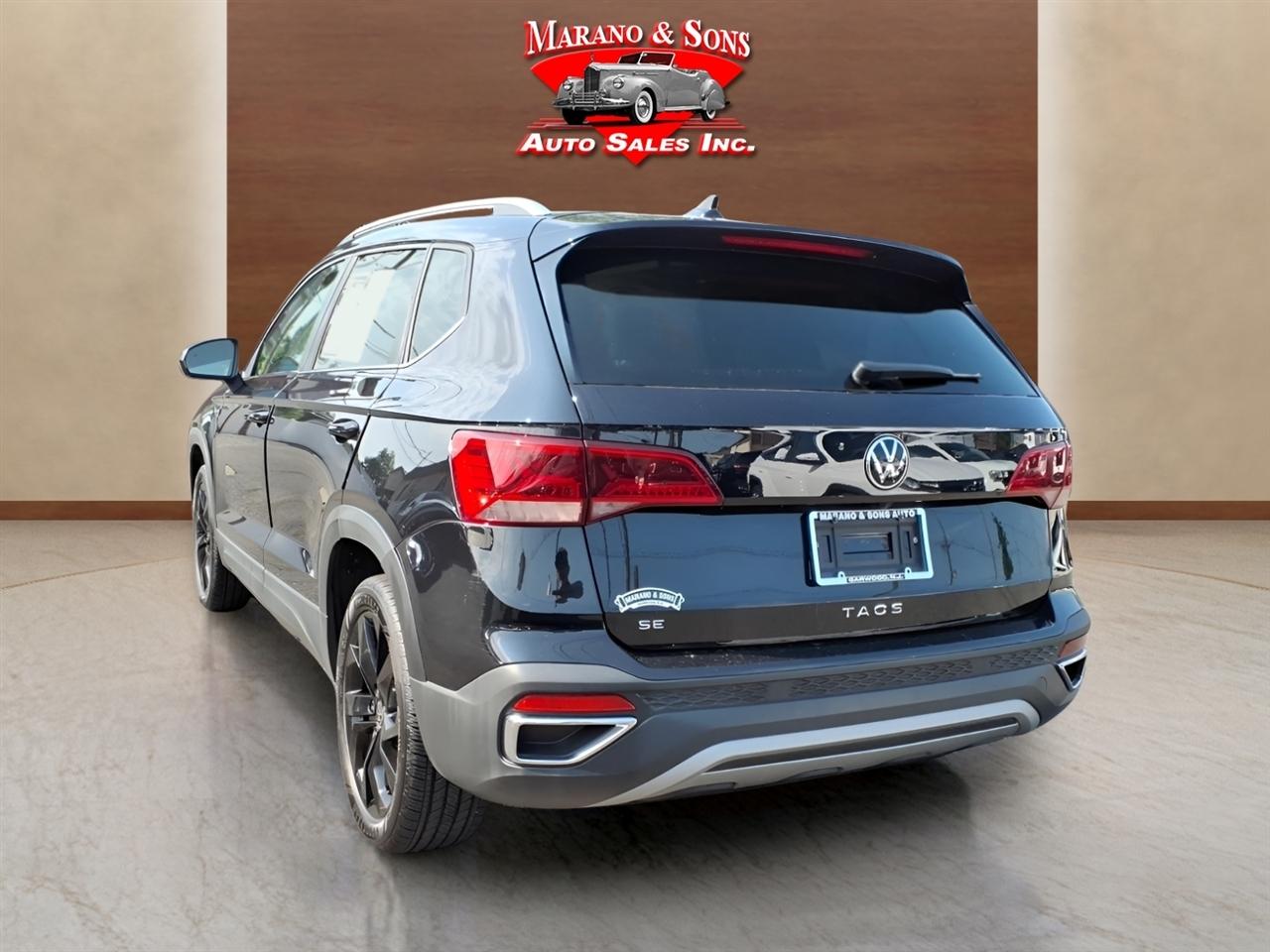 Volkswagen Taos SE FWD 2024