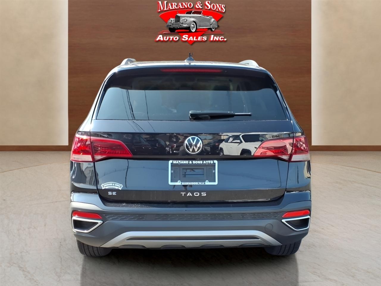 Volkswagen Taos SE FWD 2024