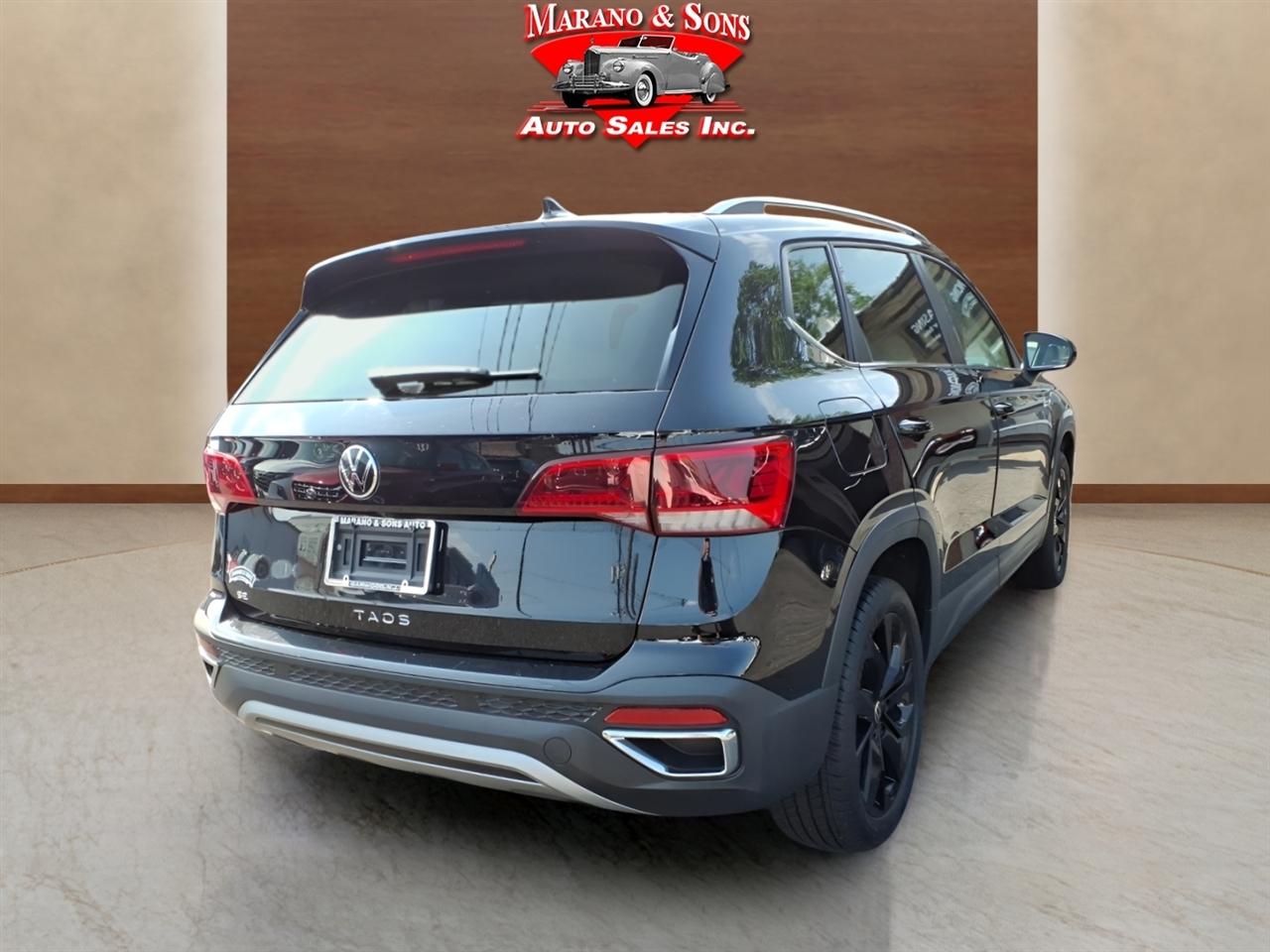 Volkswagen Taos SE FWD 2024
