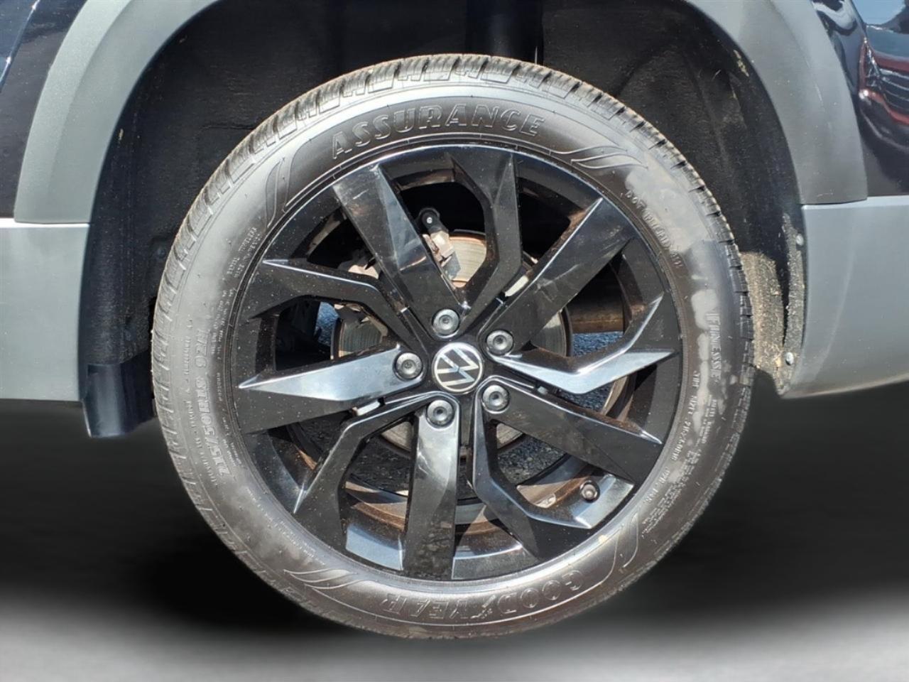 Volkswagen Taos SE FWD 2024