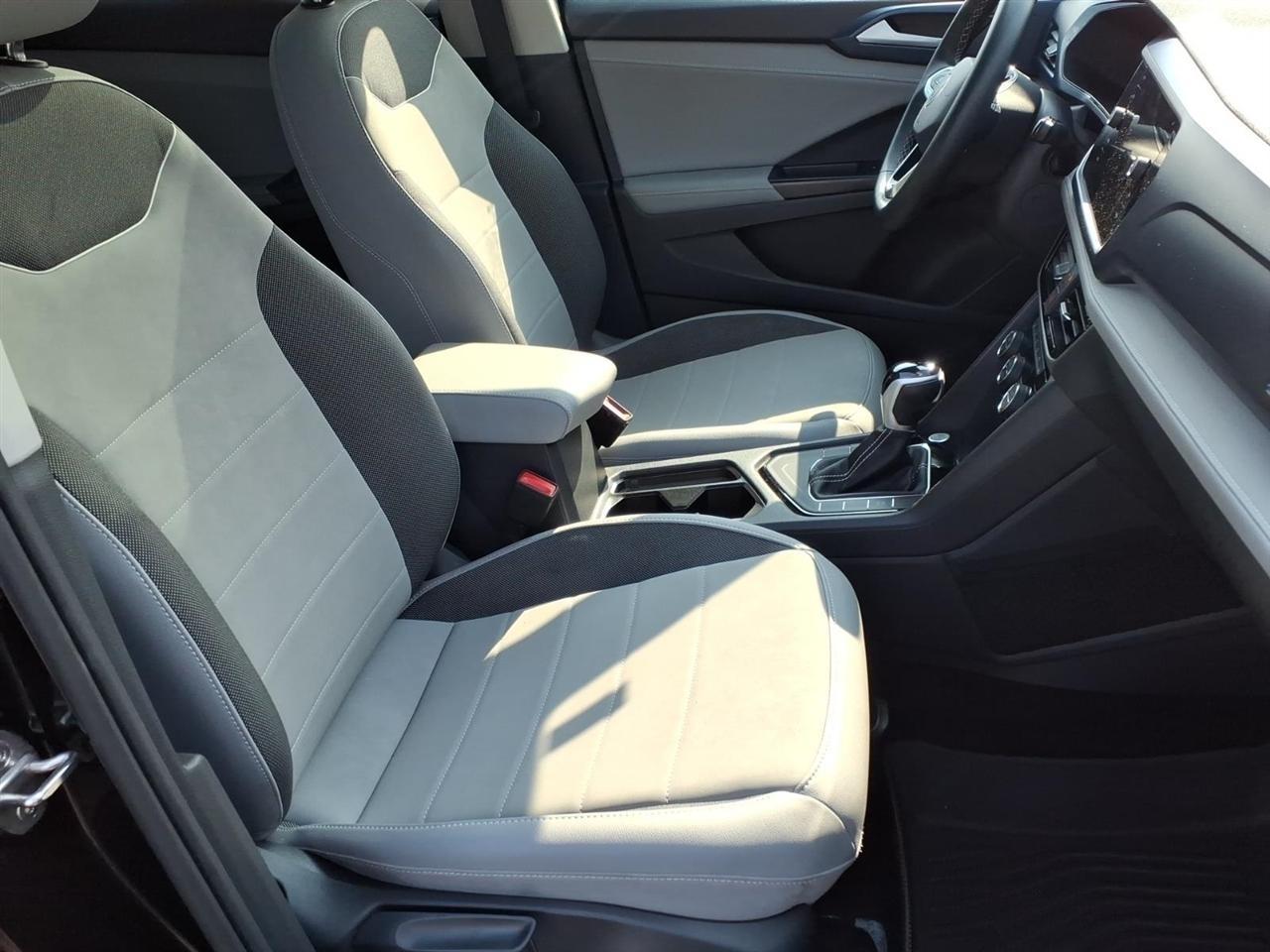 Volkswagen Taos SE FWD 2024
