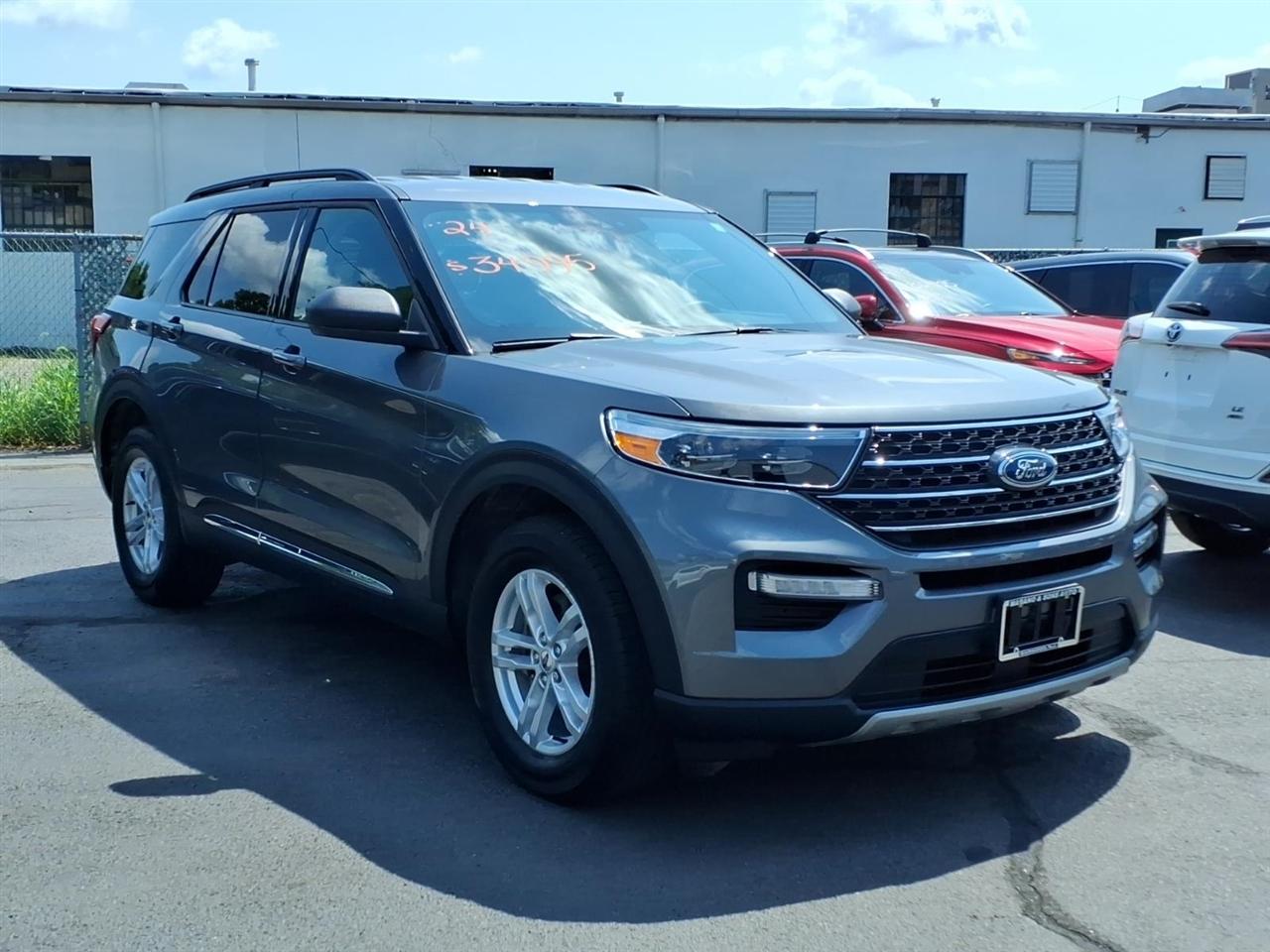Ford Explorer XLT 4WD 2024