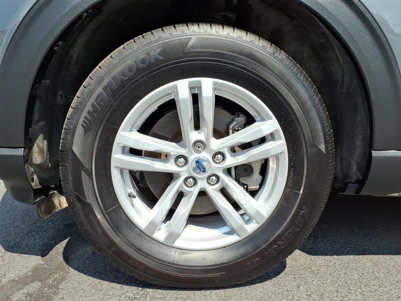 Ford Explorer XLT 4WD 2024