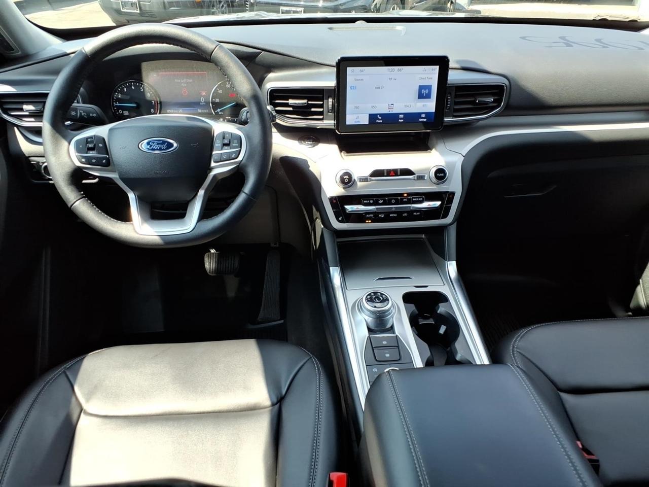 Ford Explorer XLT 4WD 2024