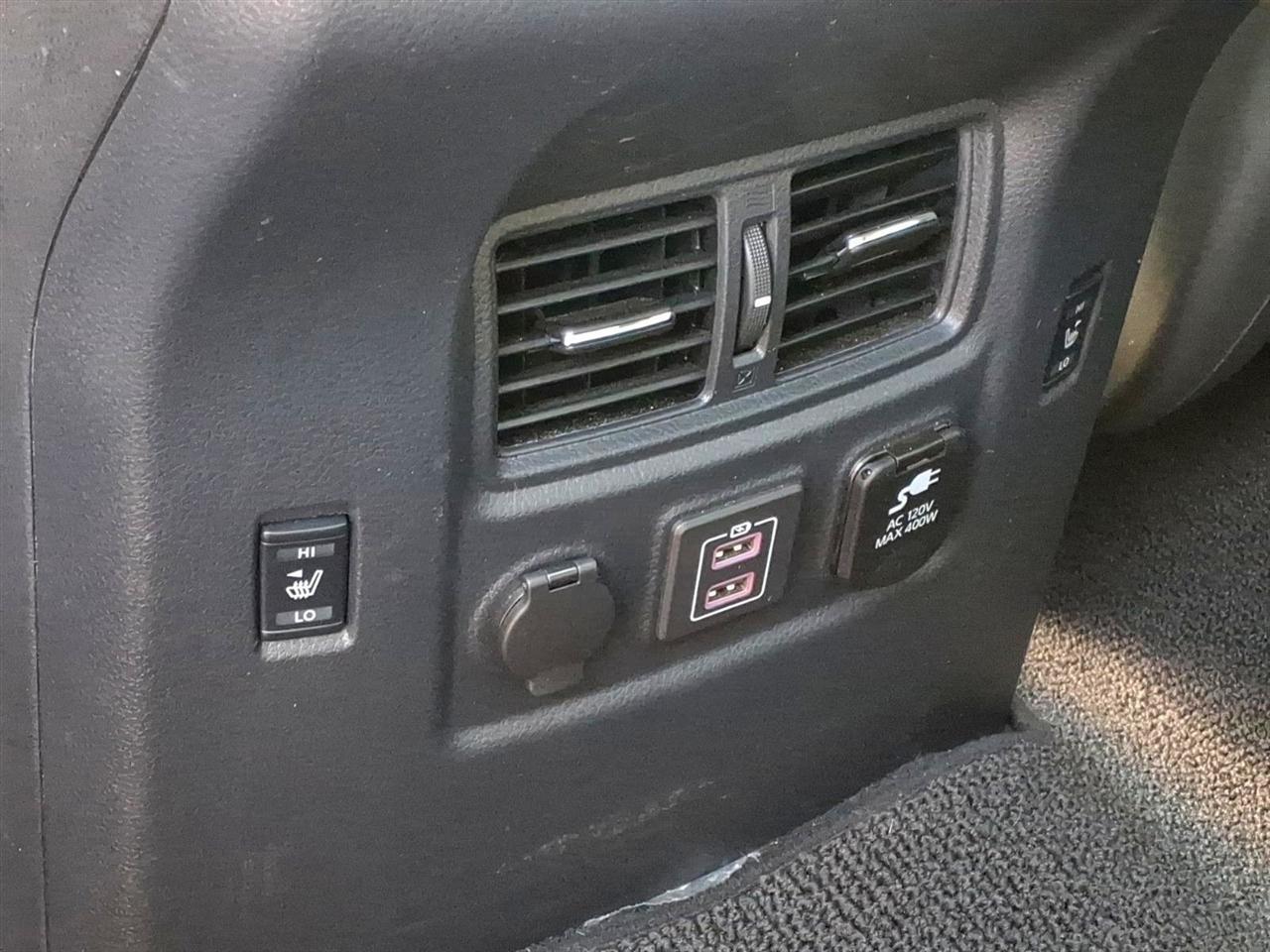 Nissan Titan 4x4 Crew Cab PRO-4X 2023
