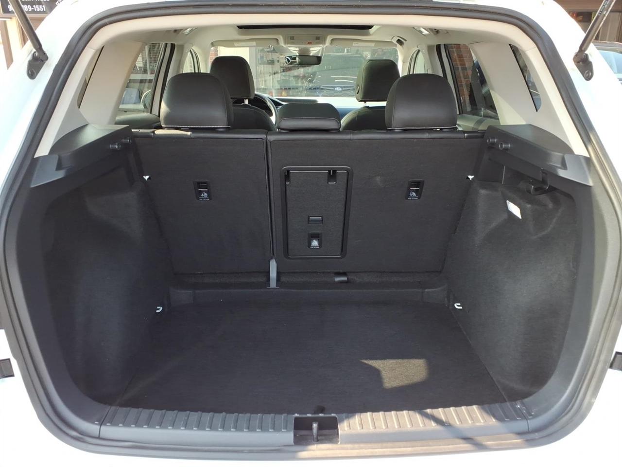 Volkswagen Taos SE FWD 2024