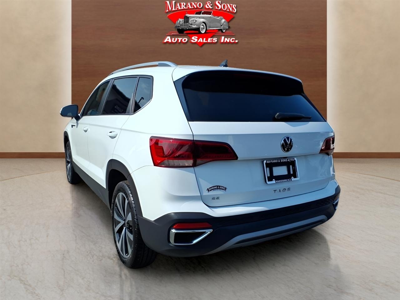 Volkswagen Taos SE FWD 2024
