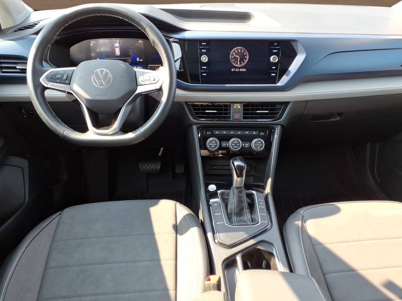 Volkswagen Taos SE FWD 2024