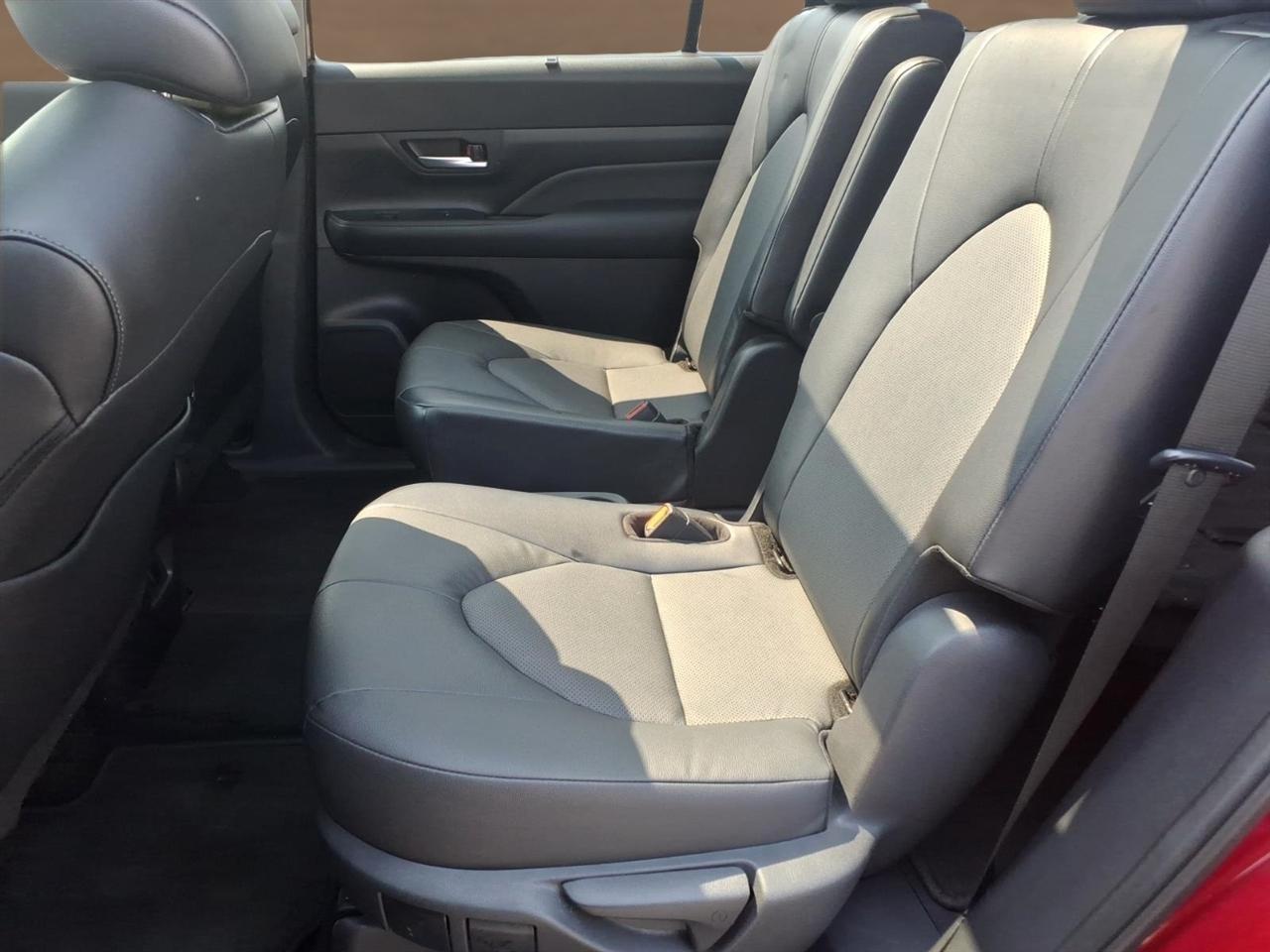 Toyota Grand Highlander Platinum AWD (Natl) 2024