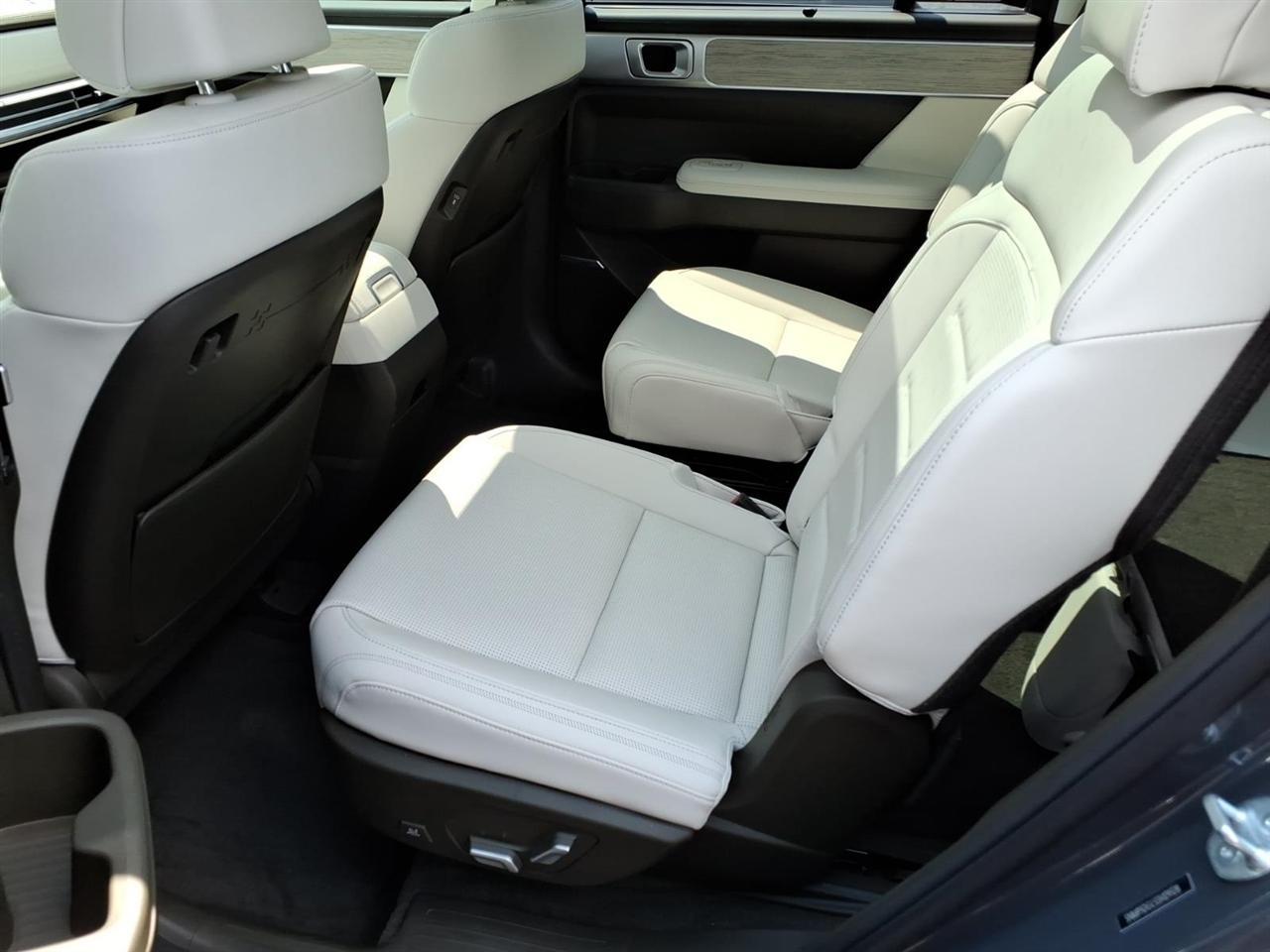 Hyundai Santa Fe Calligraphy AWD 2025
