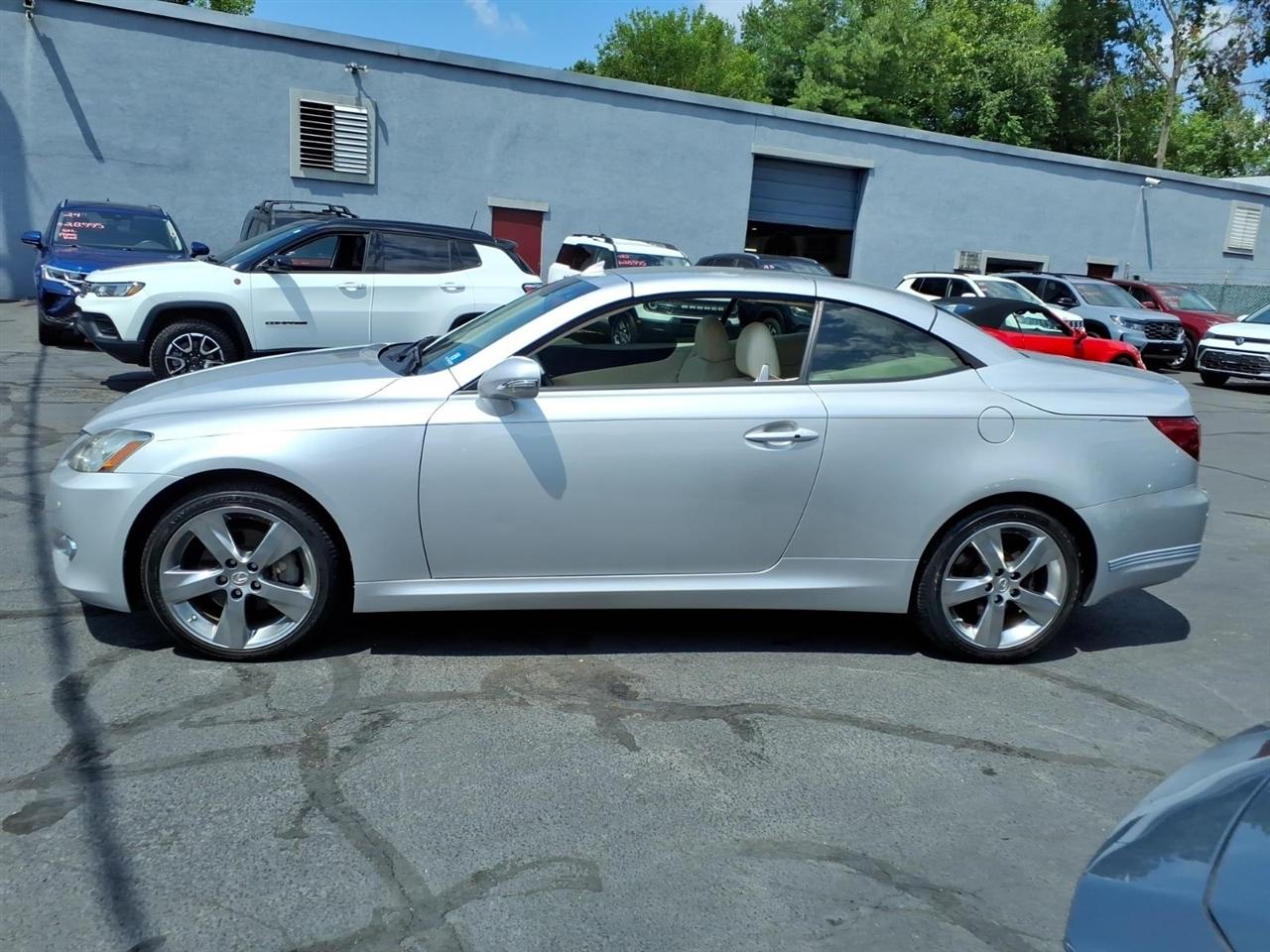 Lexus IS 250C 2dr Conv Man 2010