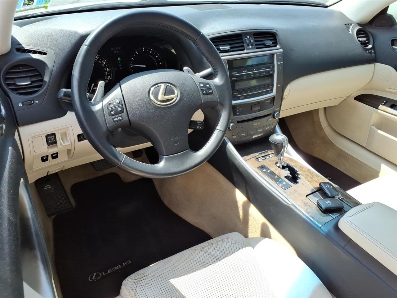 Lexus IS 250C 2dr Conv Man 2010